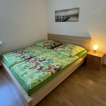 Apartamento 9 - Marlow Hirschburg